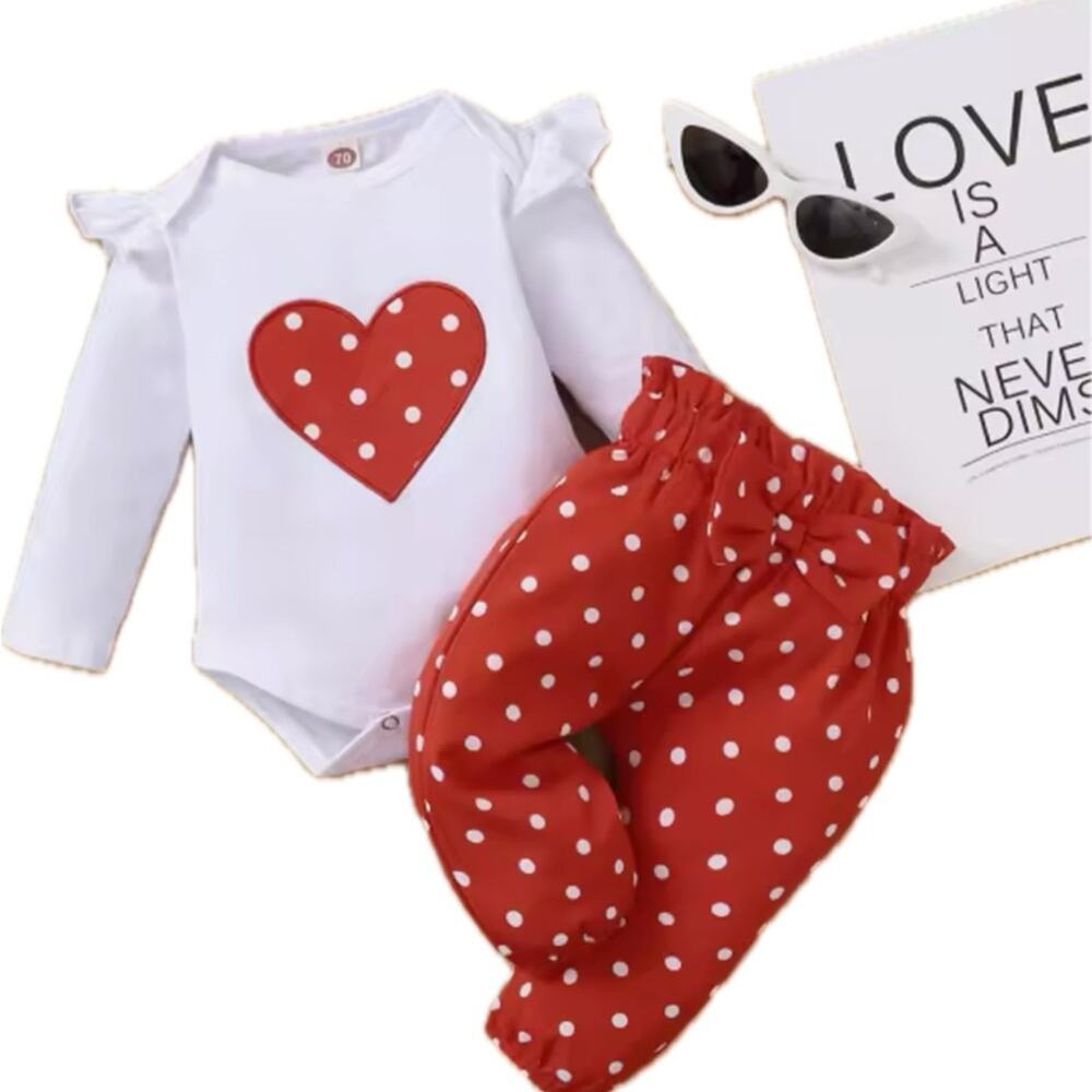 New Valentine’s Day love heart outfit baby girl 0-3 months